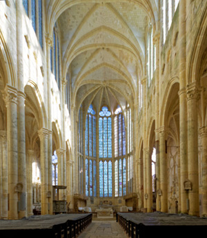 Intérieur de l'abbatiale de Saint-Martin-aux-Bois